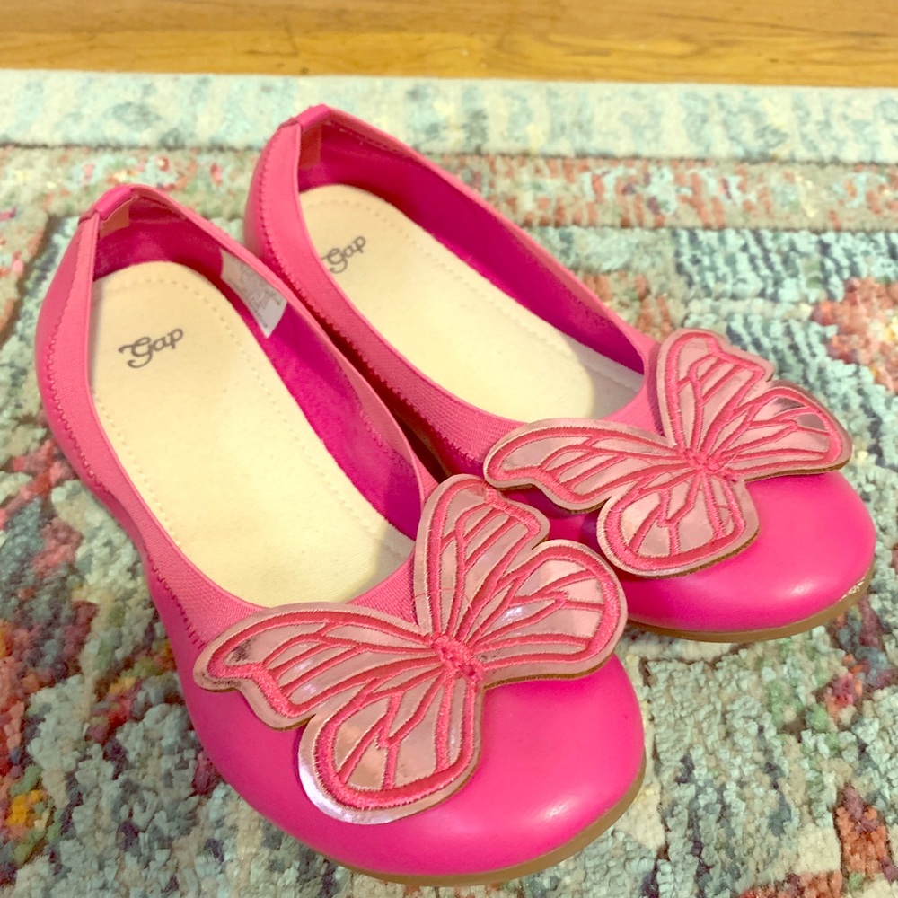 LIKE NEW Girl’s Shoes